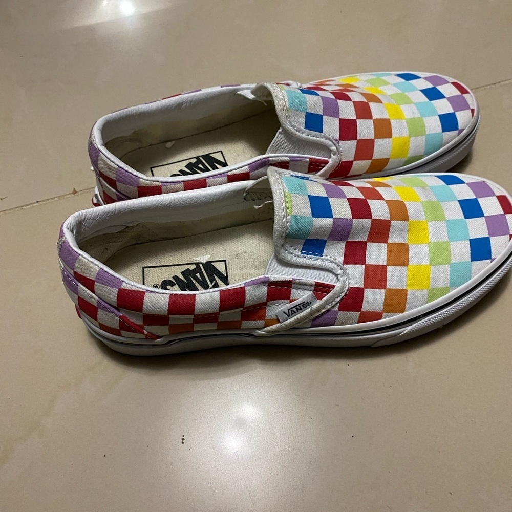 Vans - Picture 3 of 3